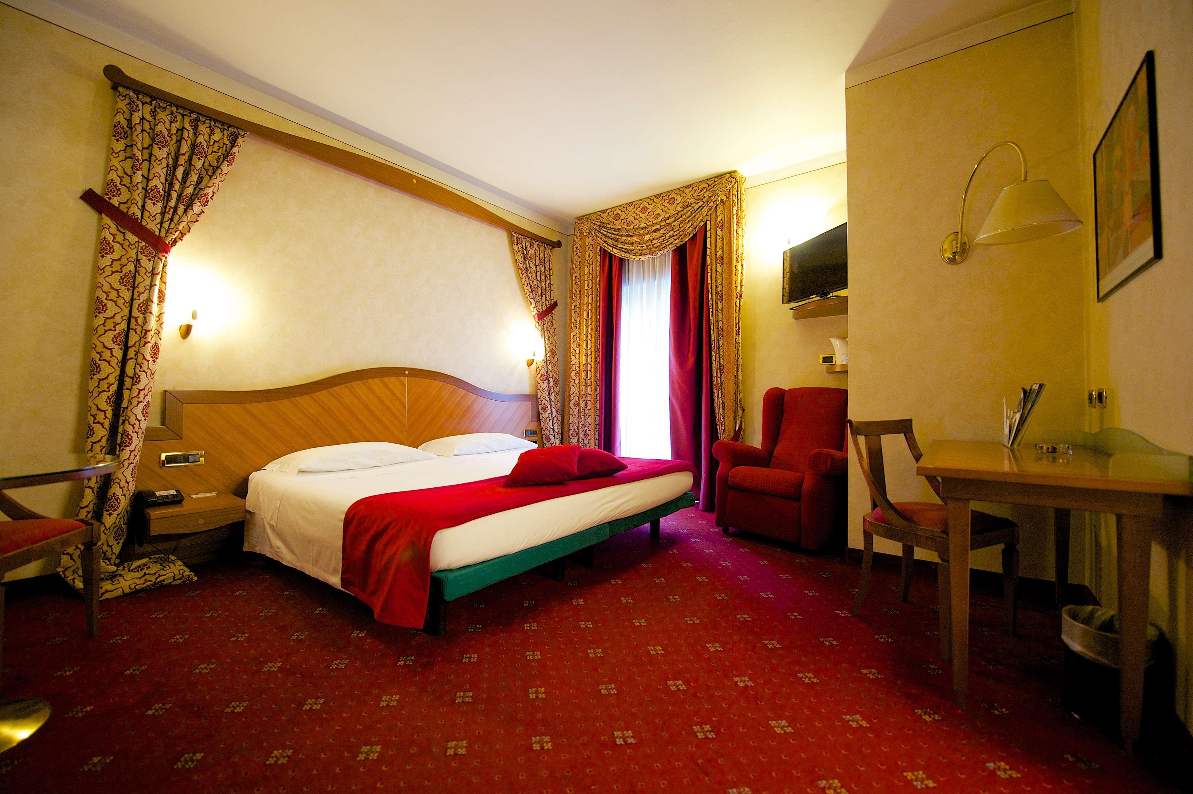 Best Western Hotel Luxor Torino Esterno foto